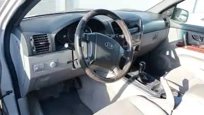 Véhicule à la ferraille kia sorento (bl) (2002->) 2.5 crdi de l'année 2006 alimenté d4cb