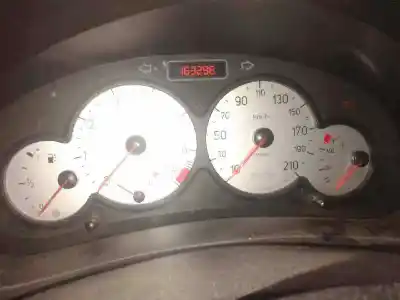 Sloopvoertuig peugeot 206 cc 2.0 16v cat van het jaar 2002 aangedreven rfn