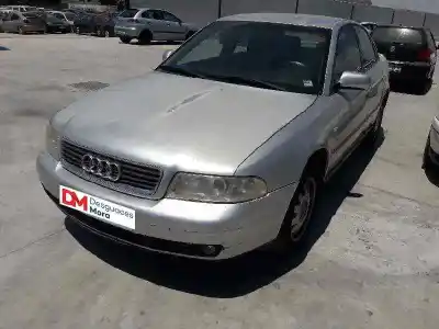 Veicolo di demolizione audi a4 berlina (b5) 1.8 t dell'anno 1999 alimentato aeb