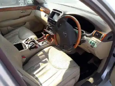 Scrapping Vehicle lexus ls430 (ucf30) básico (07.2003->) of the year 2003 powered 