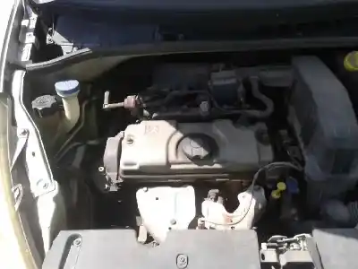 Vehicul casat citroen c3 pluriel 1.4 al anului 2004 alimentat kfv