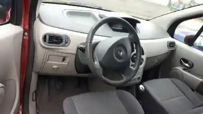 Sloopvoertuig renault modus confort dynamique van het jaar 2005 aangedreven k4j g7