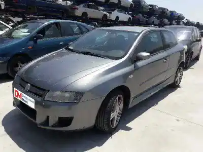 Veículo de Sucata fiat stilo (192) 1.9 jtd / 1.9 jtd 115 active do ano 2005 alimentado 192a1000