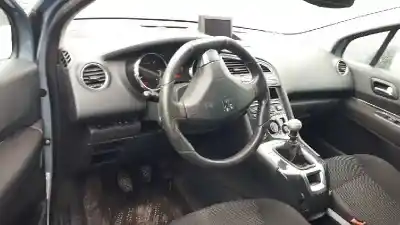 Veicolo di demolizione peugeot 5008 confort dell'anno 2010 alimentato 9hz