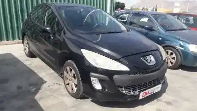 Véhicule à la ferraille PEUGEOT 308 SW Confort de l'année 2007 alimenté 9HZ