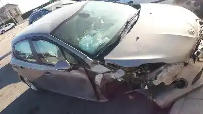 Veicolo di demolizione PEUGEOT 208 Access dell'anno 2012 alimentato 8H01