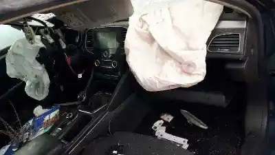 Здавання транспортного засобу renault talisman icon року 2017 потужний r9m e4