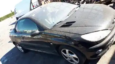 Sloopvoertuig PEUGEOT 206 CC CC van het jaar 2003 aangedreven NFU