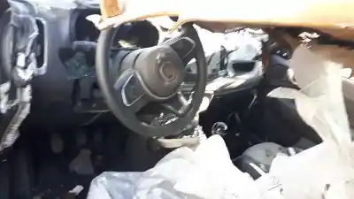 Veículo de Sucata fiat 500 l living (351) lounge do ano 2018 alimentado 955a3000