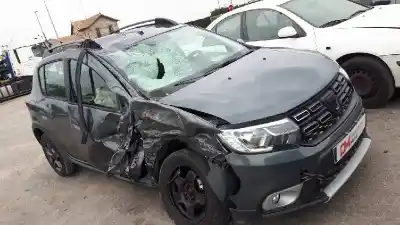 Veículo de Sucata DACIA SANDERO Comfort do ano 2017 alimentado H4B B4