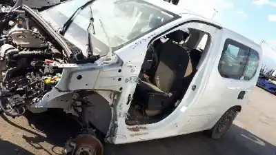 Veículo de Sucata citroen berlingo 1.5 blue-hdi fap do ano 2019 alimentado 