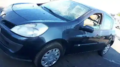 Veicolo di demolizione renault clio iii authentique dell'anno 2007 alimentato k9k t7