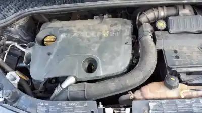 Veicolo di demolizione renault clio iii authentique dell'anno 2007 alimentato k9k t7