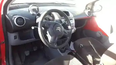 Véhicule à la ferraille citroen c1 sx de l'année 2006 alimenté 8ht