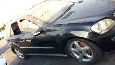 Vehicul casat MERCEDES-BENZ CLASE M (W164) 320 CDI 4M Edition 10 al anului 2012 alimentat 642940