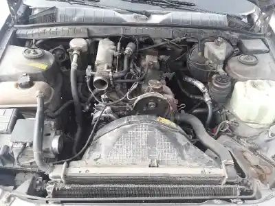 Veículo de Sucata opel omega 2.0 se do ano 1988 alimentado 2.0 se gasolina