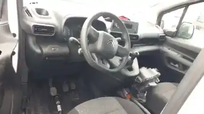 Veicolo di demolizione citroen berlingo start m dell'anno 2020 alimentato yh01