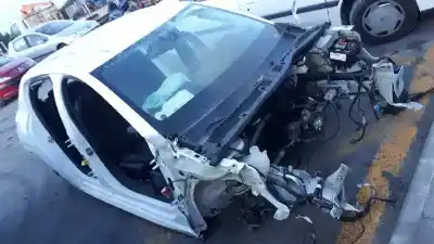 Veículo de Sucata PEUGEOT 208 (P2) Active do ano 2021 alimentado YH01