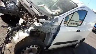 Vehicul casat ford transit courier ambiente al anului 2015 alimentat ugcb