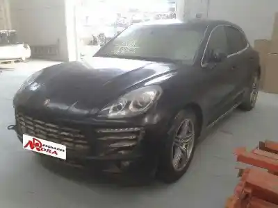 Scrapping Vehicle PORSCHE MACAN (TYP ) 3.0 CAT of the year 2015 powered 