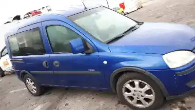 Véhicule à la ferraille OPEL COMBO Familiar de l'année 2005 alimenté Z17DTH