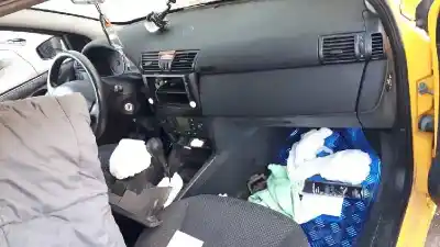 Veicolo di demolizione fiat stilo (192) 1.9 jtd / 1.9 jtd 115 active dell'anno 2003 alimentato 