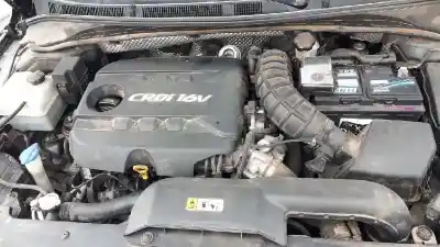 Scrapping Vehicle hyundai i40 style blue of the year 2013 powered d4fd