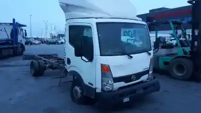 Veículo de Sucata nissan cabstar cerrado 2.5 d do ano 2007 alimentado 