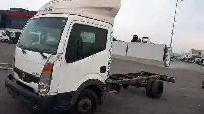 Veículo de Sucata nissan cabstar cerrado 2.5 d do ano 2007 alimentado yd25