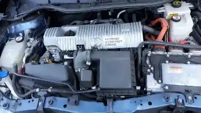 Vehicul casat toyota auris hybrid active al anului 2018 alimentat 2zr