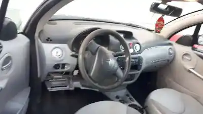 Scrapping Vehicle citroen c3 pluriel 1.4 of the year 2004 powered kfv