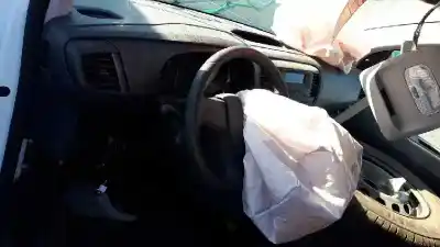 Veículo de Sucata toyota proace verso compact shuttle do ano 2019 alimentado bh02