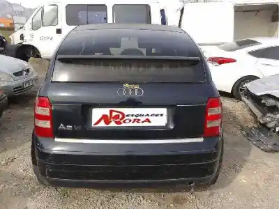 Veículo de Sucata audi a2 (8z) 1.4 16v do ano 2001 alimentado aua