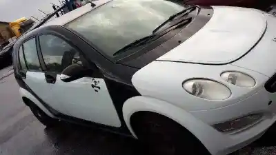 Véhicule à la ferraille SMART FORFOUR (454) 1.5 CDI (454.001) de l'année 2006 alimenté OM639939