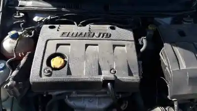 Veículo de Sucata fiat stilo (192) 1.9 jtd / 1.9 jtd 115 active do ano 2004 alimentado 192a1.000