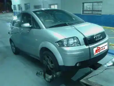 Veículo de Sucata AUDI A2 (8Z) 1.4 16V do ano 2001 alimentado AUA