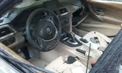 Veículo de Sucata bmw 3 touring (f31) 320 i do ano 2015 alimentado n47d20c