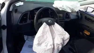 Veículo de Sucata seat leon st (5f8) reference advanced do ano 2019 alimentado dgt