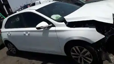 Veículo de Sucata HYUNDAI I30 (PD) Essence do ano 2020 alimentado 