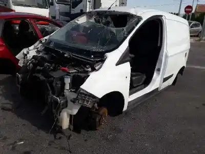 Veículo de Sucata ford transit courier ambiente do ano 2014 alimentado ugcb