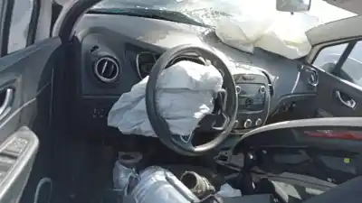 Veículo de Sucata renault captur life do ano 2019 alimentado k9k e6