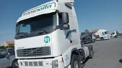 Veículo de Sucata volvo fh 13 440 440 do ano 2007 alimentado d13a440
