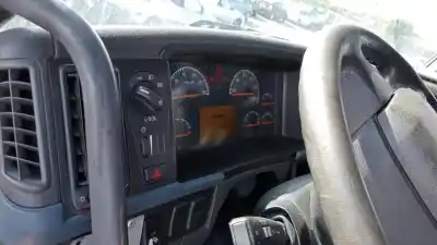 Veículo de Sucata volvo fh 13 440 440 do ano 2007 alimentado d13a440