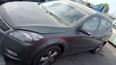 Scrapping Vehicle kia cee´d active of the year 2010 powered d4fb