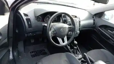 Scrapping Vehicle kia cee´d active of the year 2010 powered d4fb