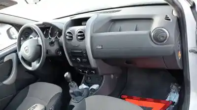 Scrapping Vehicle dacia duster ambiance 4x2 of the year 2015 powered h5fb404