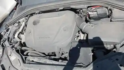 Veículo de Sucata volvo xc60 kinetic 2wd do ano 2016 alimentado d4204t14