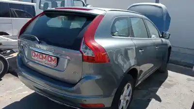 Veículo de Sucata volvo xc60 kinetic 2wd do ano 2016 alimentado d4204t14