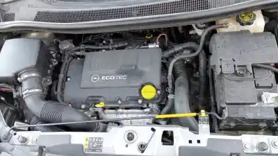 Veicolo di demolizione opel meriva b cosmo dell'anno 2015 alimentato b14nel