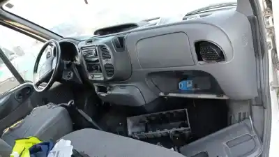 Veículo de Sucata ford transit mod.2000 caja abierta ft 300 2.0 corto do ano 2003 alimentado d3fa